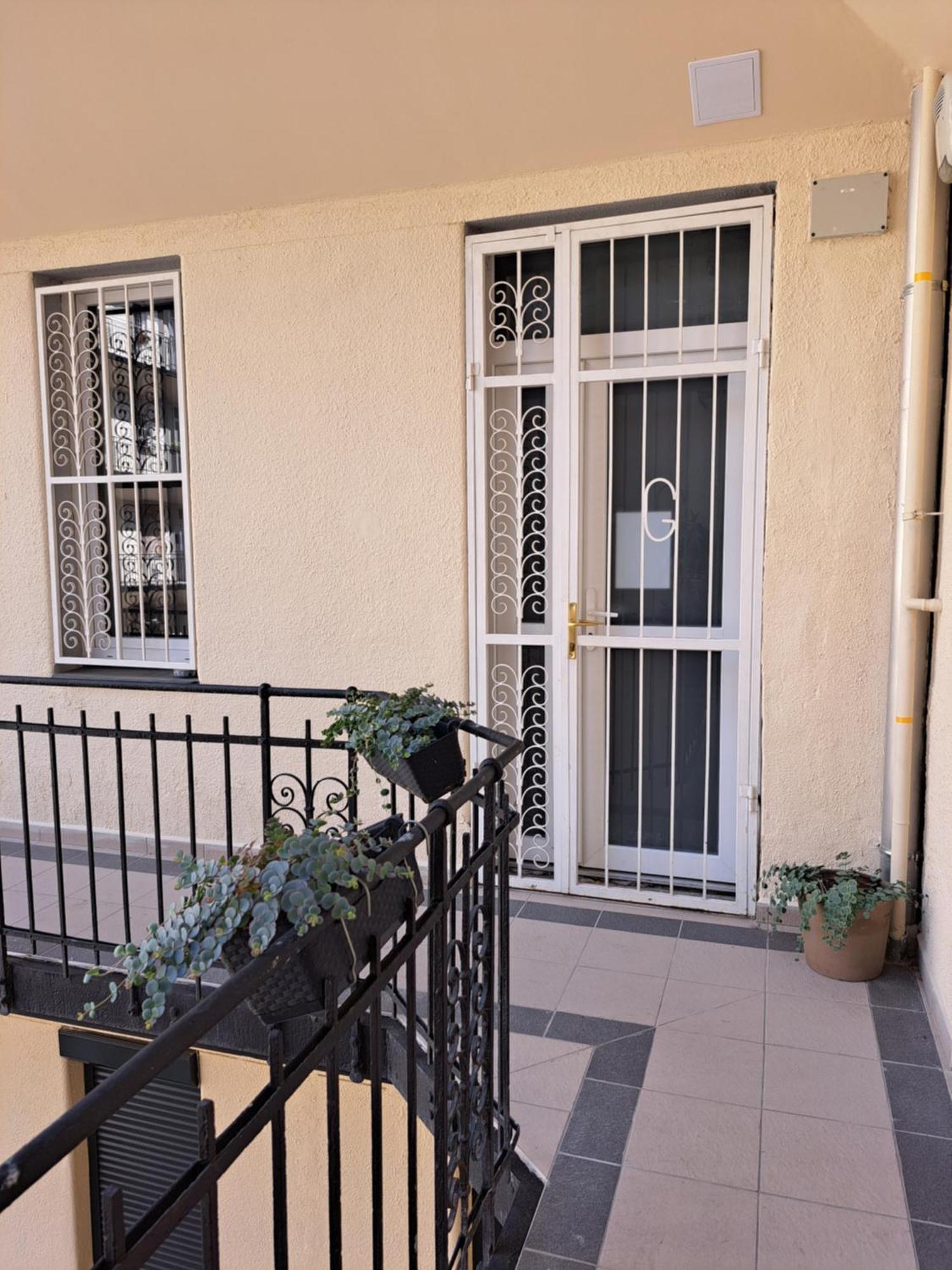 Embassy Studio Apartment Citypark Budapest Bagian luar foto